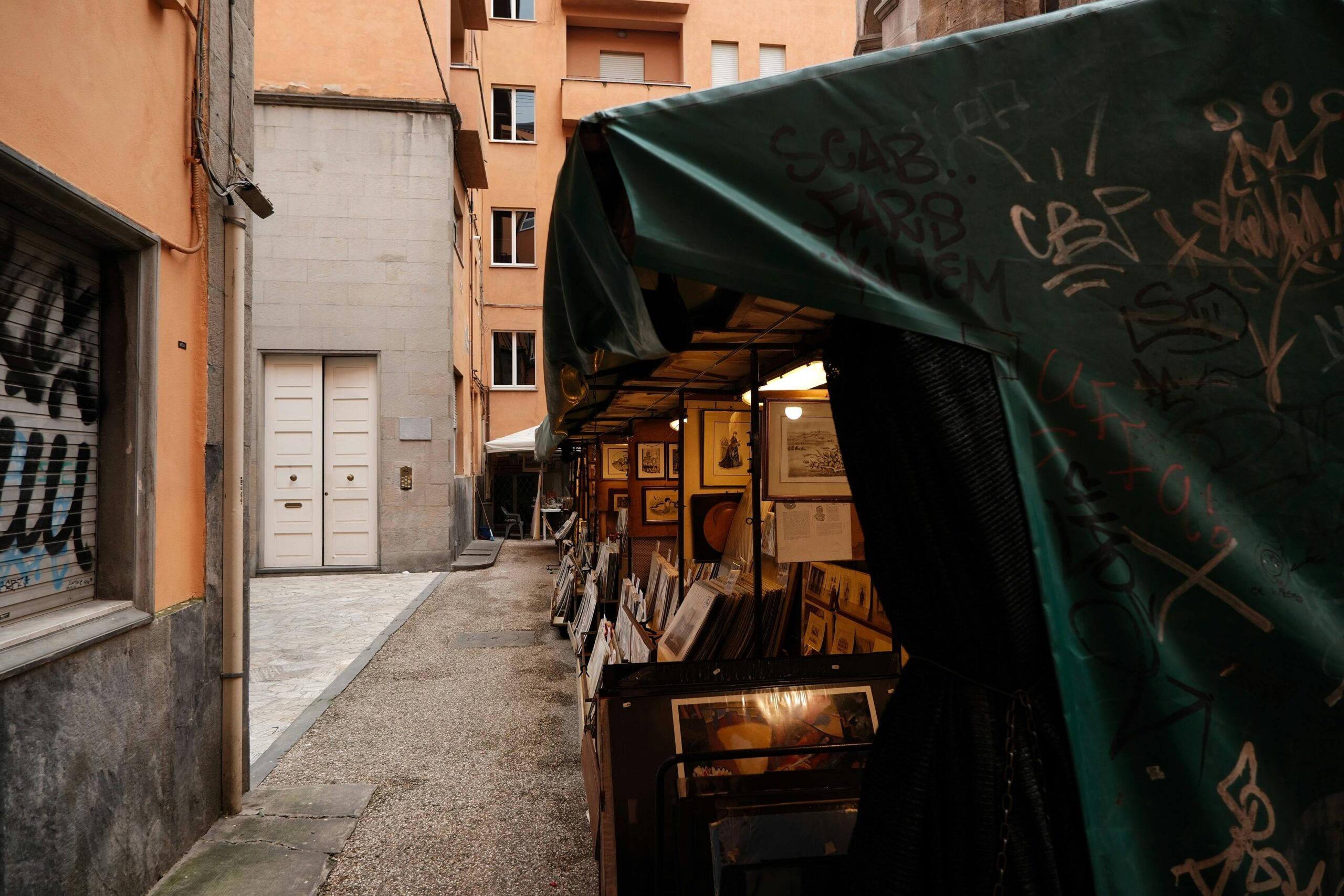 Uncovering the artisans of Lucca: a journey through silk, music, and legends